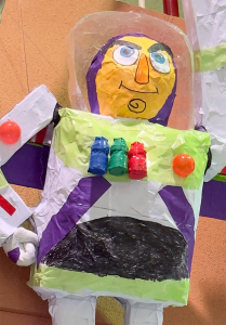 みどり幼稚園 おなか元気教室 手作り作品の展示の様子